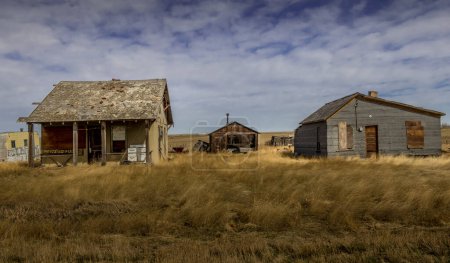 Foto de Reliquias de las haciendas siguen en pie de la ciudad fantasma Travers Alberta Canadá - Imagen libre de derechos