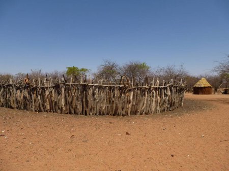 Foto de Visit of the Otjikandero himba villge in Namibia - Imagen libre de derechos