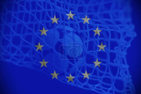 Europaflagge mit Fußball, Konzept der Fußball EURO CUP 2024.