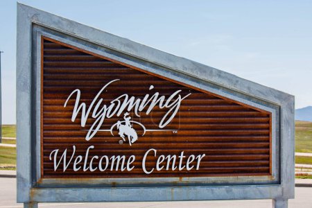 Foto de Beulah, Wyoming señal del centro de bienvenida cuando usted está llegando en la carretera interestatal 90 de Dakota del Sur, horizontal - Imagen libre de derechos