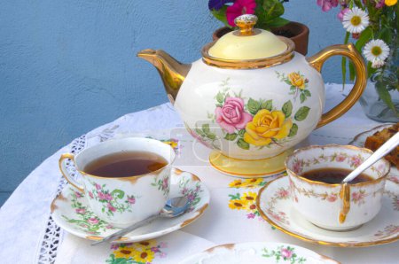 afternoon tea  vintage tea  party  hight  tea   cream tea  vintage  china 