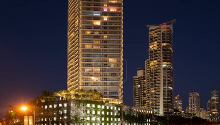 Téléchargez les photos : Photo of Miami, Florida, USA downtown skyline - en image libre de droit