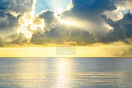 Photo for Sunrise seascape with clouds. Sunrise sea on tropical beach. Landscape of beautiful beach. Beautiful sunset at sea. Ocean sunset on sky background with colorful clouds - Royalty Free Image