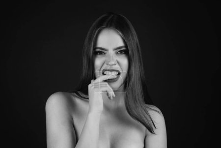 Photo for Emotional angry woman gnawing nails, upset girl. Screaming, hate, rage. Pensive woman feeling furious mad and crazy stress - Royalty Free Image