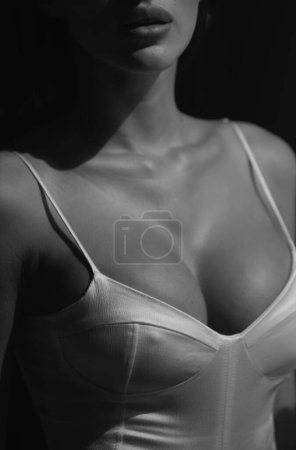 Foto de Sexy woman boobs and slim body, female sexy breast - Imagen libre de derechos