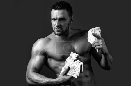 Foto de Barbudo exitoso culturista con dinero dólar banknot. Motivación concepto de estilo de vida, gesto ganador - Imagen libre de derechos