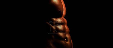 Foto de Torso masculino sin camisa de hierro sexual. Plantillas de banner con hombre muscular, torso muscular, seis abdominales paquete muscular - Imagen libre de derechos