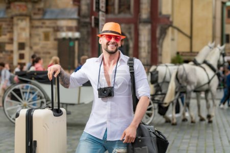 Photo for Tourist on holiday. Tourist business man traveling in european city. Confident rich business man traveling in european city. Summer vacation, holiday, weekend, journey concept - Royalty Free Image