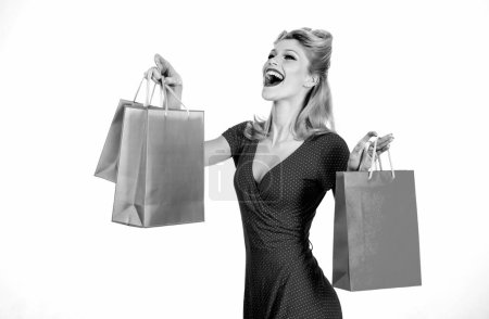 Foto de Mujer adicta a las compras con bolsas. Grandes ventas. Custumador del centro comercial - Imagen libre de derechos