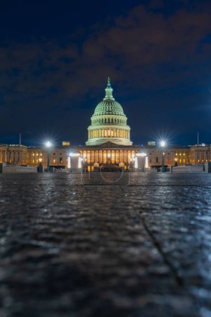 Foto de Edificio Capitolio. Capitolio, Washington DC. Capitolio Legislativo define la democracia. La cúpula del Capitolio es un símbolo nacional - Imagen libre de derechos