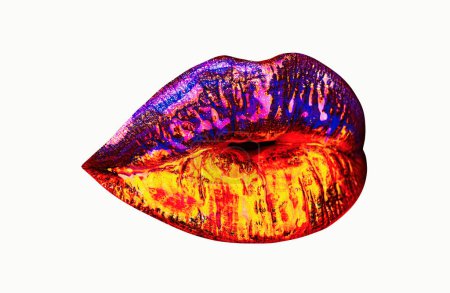 Téléchargez les photos : Rouge à lèvres néon, bouche dorée. Lèvres sexy. Embrasser les lèvres Isolé sur fond blanc - en image libre de droit