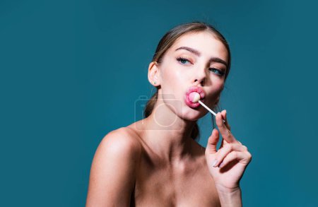 Photo for Portrait of sexy woman. Sexy blonde pop art woman with open mouth lick lollipop. Sexy woman face close-up. Sensual seductive woman - Royalty Free Image