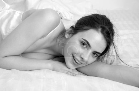 Photo for Sensual portrait of young woman in bed. Beautiful girl model - Royalty Free Image