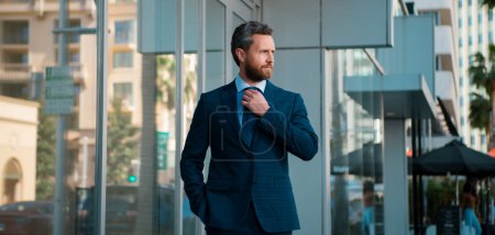 Photo for Portrait of handsome urban businessman in suit - Royalty Free Image