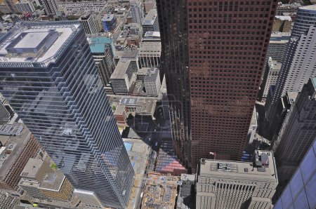 Foto de Vista de arriba hacia abajo sobre el distrito financiero de Toronto, Ontario, Canadá. - Imagen libre de derechos