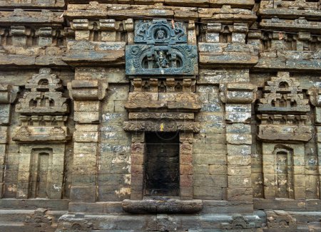 18 février 2024, Uttarakhand Inde Ancien Temple Lakhamandal Shiva : Détail des sculptures en relief avec Ganesha, Uttarakhand, Inde