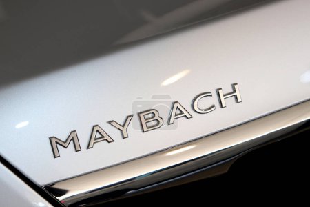Téléchargez les photos : Manhattan Beach CA. 3 juin 2023 Mercedes Maybach S560 Berline de luxe. - en image libre de droit