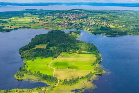 Foto de Vista aérea de campos y ríos, Suecia - Imagen libre de derechos