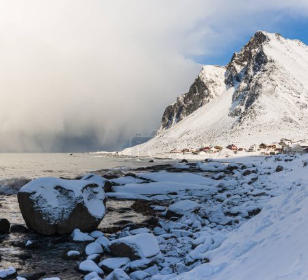 Téléchargez les photos : Panorama des montagnes enneigées au parc national de Rondane, Norvège - en image libre de droit