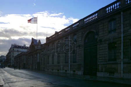 Foto de París, Francia - 16 de enero de 2018: El Palacio Elíseo ha sido la residencia oficial del Presidente de Francia desde 1848. - Imagen libre de derechos
