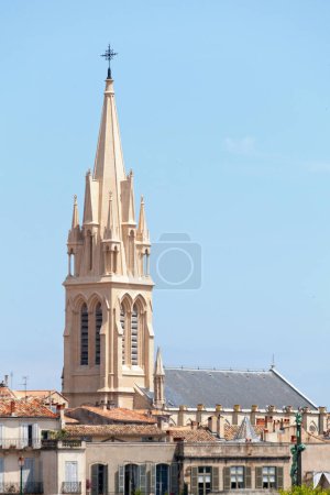 Téléchargez les photos : La Carre Sainte-Anne est une église construite au XIXe siècle pendant le boom économique de Montpellier et l'essor simultané du commerce du vin. - en image libre de droit