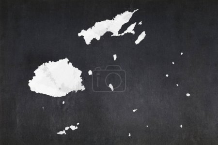 Foto de Pizarra con el mapa de Fiji dibujado en el medio. - Imagen libre de derechos