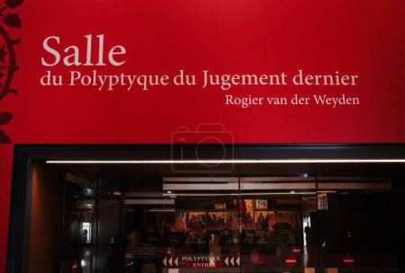 Foto de Beaune, Francia - 16 de agosto de 2023: El juicio final de Rogier van der Weyden exhibido en los hospicios de Beaune - Imagen libre de derechos