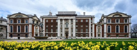 Londres, Reino Unido - 26 de febrero de 2024: University of Greenwich - Old royal naval College