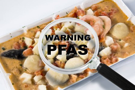 Crustáceos frescos HACCP (Hazard Analysis and Critical Control Points) y búsqueda de las peligrosas sustancias PFAS Perfluoroalquilo y Polifluoroalquilo - Seguridad Alimentaria y Control de Calidad en el concepto de la industria alimentaria