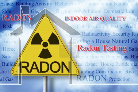 Foto de Peligro de contaminación radiactiva por GAS RADON en nuestros hogares - Concepto de prueba de radón con símbolo de advertencia de radiactividad en la señal de tráfico y el icono del hogar - Imagen libre de derechos