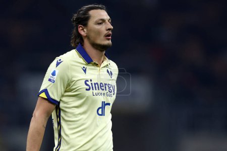 Téléchargez les photos : Milan Duric of Hellas Verona Fc during the  Serie A match beetween Fc Internazionale and Hellas Verona at Stadio Giuseppe Meazza on January 14, 2023 in Milan  Italy . - en image libre de droit