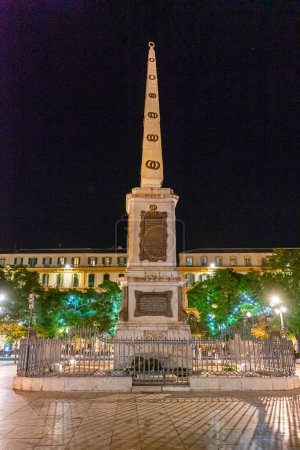 Téléchargez les photos : MALAGA, SPAIN - December 23, 2022: Torrijos Monument in Malaga, Spain on December 23, 2022 - en image libre de droit