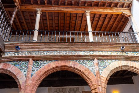 Foto de RONDA, SPAIN - OCTOBER 23, 2022: Mondragon Palace museum in Ronda, Spain on October 23, 2022 - Imagen libre de derechos