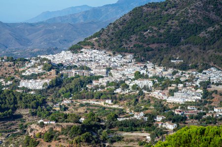 Blick auf das Mittelmeer und die umliegenden Städte vom Mijas-Gipfel, Andalusien, Malaga, Spanien