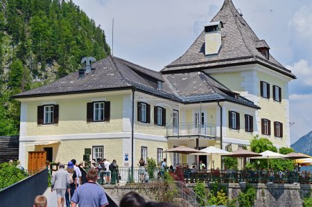 Téléchargez les photos : Salzberg de la célèbre ville de Hallstatt sur le lac Hallstatt - dans l'image le Rudolfsturm, Tour Rudolf - en image libre de droit