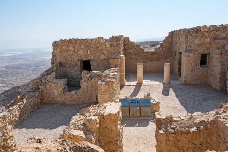 Téléchargez les photos : Masada National Park in the Dead Sea region of Israel. - en image libre de droit