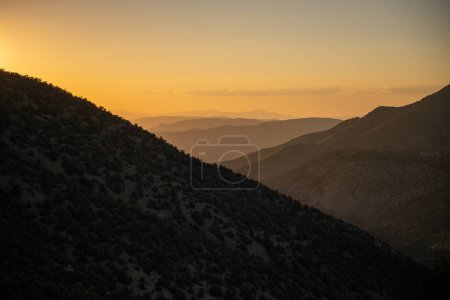 Téléchargez les photos : Panamint Mountain Layers at Sunset in Death Valley National Park - en image libre de droit
