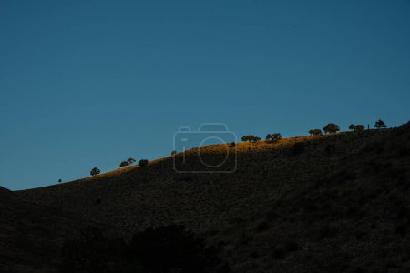 Im Guadalupe Mountains National Park beginnt morgens die Sonne, den Gipfel des Bergrückens hervorzuheben