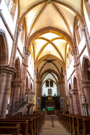Téléchargez les photos : Abbaye de Pierre-et-Paul Neuwiller-les-Saverne en Alsace, France - en image libre de droit