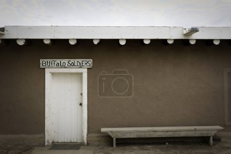 Téléchargez les photos : Une caserne de Buffalo Soldier sur les restes du poste de l'armée américaine de Fort Garland dans le sud du Colorado. - en image libre de droit