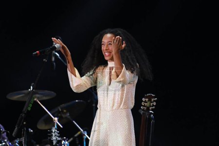 Foto de Río de Janeiro, 8 de septiembre de 2022. Cantante Corinne Bailey Rae, durante un concierto en Rock in Rio, en la ciudad de Rio de Janeiro. - Imagen libre de derechos