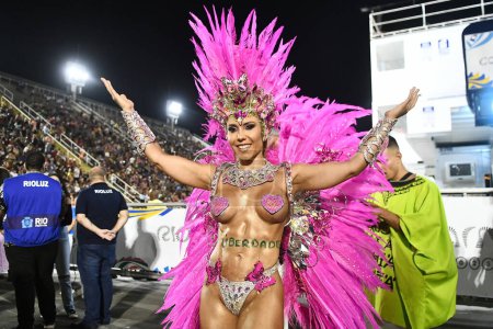 Téléchargez les photos : Rio de Janeiro, Brésil, 26 février 2023. Parade des écoles de samba pendant le carnaval de Rio de Janeiro - en image libre de droit