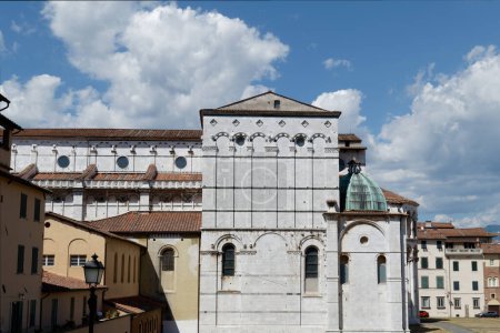 Foto de Catedral Católica de San Martino. Lucca, Italia - Imagen libre de derechos
