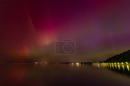 fantásticas auroras boreales sobre Austria y el lago de Constanza