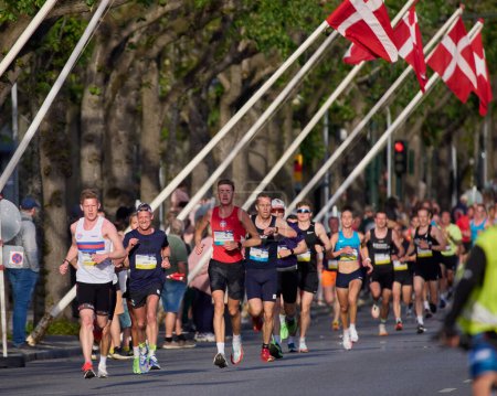 Téléchargez les photos : Copenhague, Danemark 29 mai 2023 : Royal run 2023 10K route à Copenhague - en image libre de droit