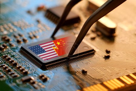 Téléchargez les photos : Sanctions américaines sur la production de micropuces chinoises. Interdiction des systèmes chinois de microélectronique et de communication. - en image libre de droit