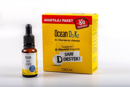 Foto de Estambul Turquía 27 abril 2024; Océano D3 vitamina K2. Vitamina D producida por la empresa Orzax. - Imagen libre de derechos