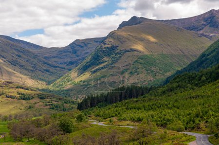 Glencoe Escocia Reino Unido. Hermoso paisaje de montaña.