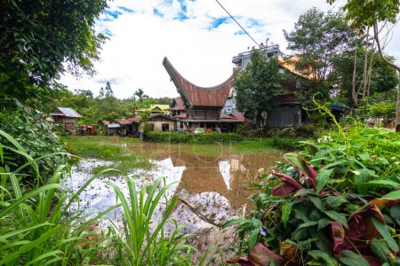 Foto de Tongkonan son las casas tradicionales en toraja tierra principal - Imagen libre de derechos