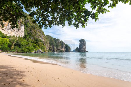 Foto de Hermosa playa en Krabi, Tailandia - Imagen libre de derechos